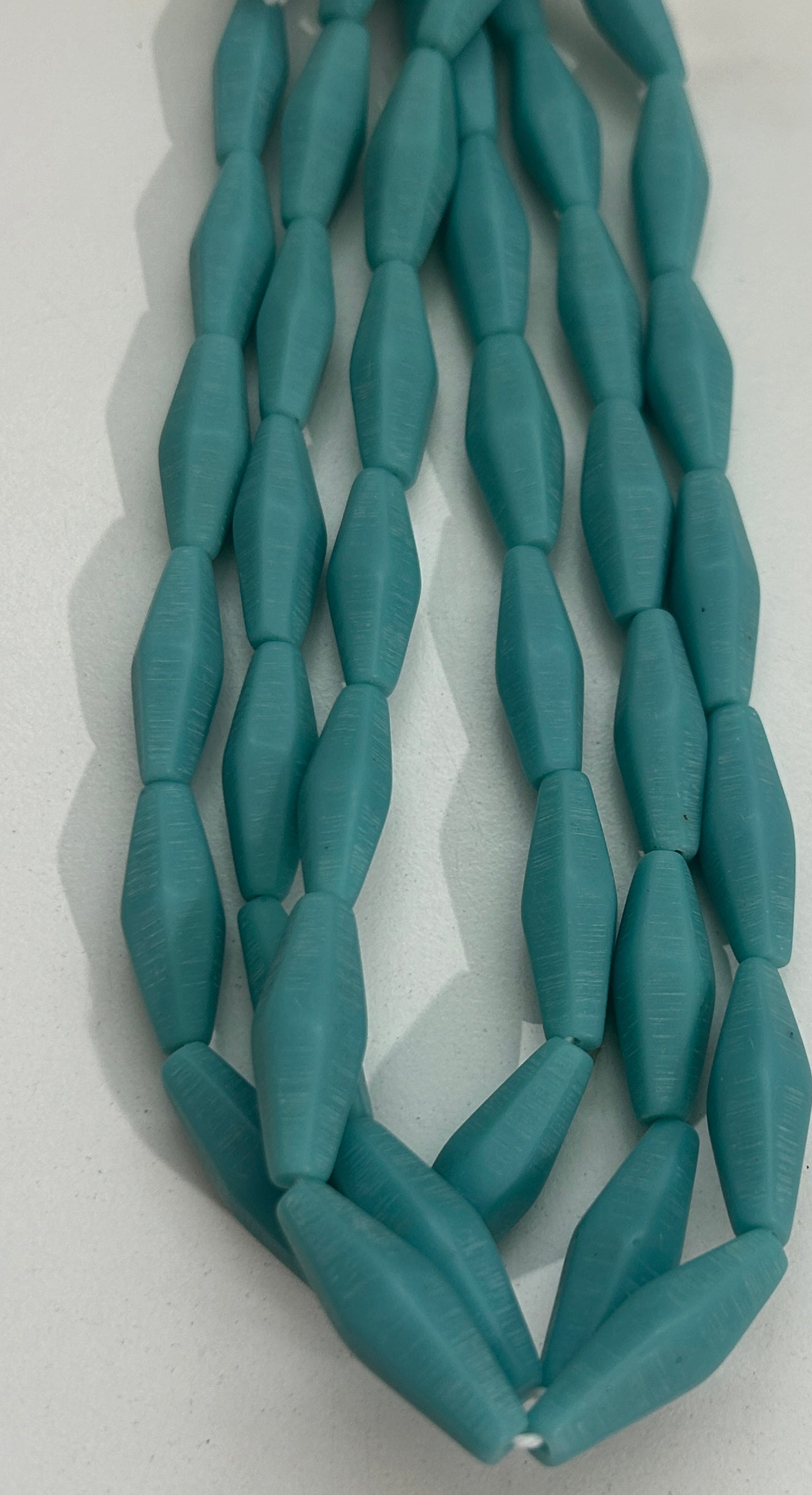 10x30mm Long Bicone Resin  31158
