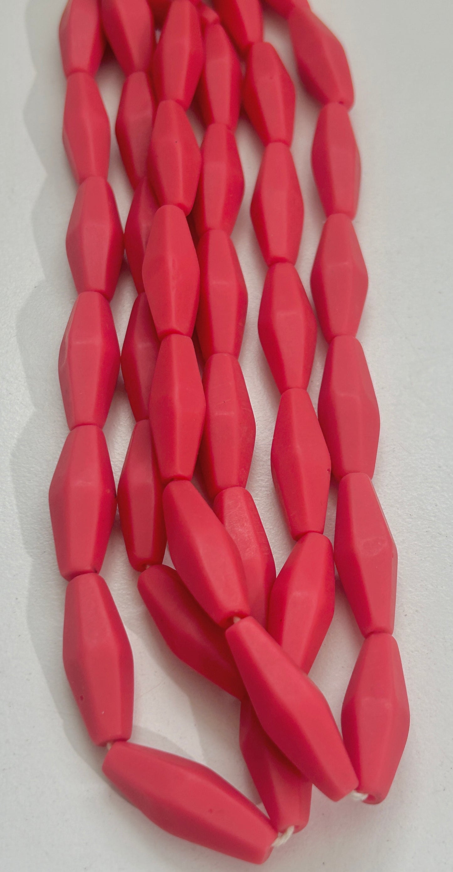 10x30mm Long Bicone Resin  31158