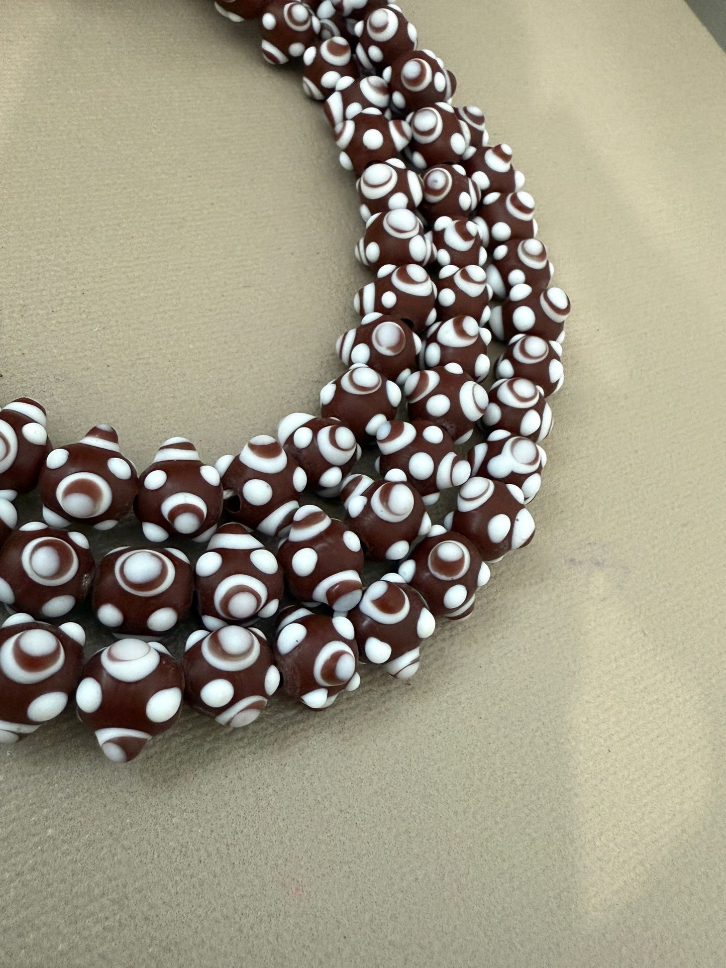 Solid Color White Dotted lampwork Strand l(30160)