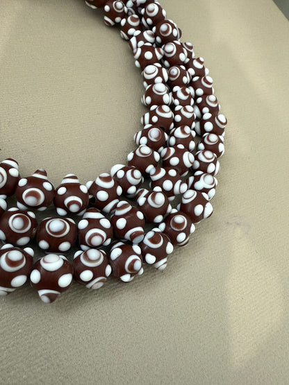 Solid Color White Dotted lampwork Strand l(30160)