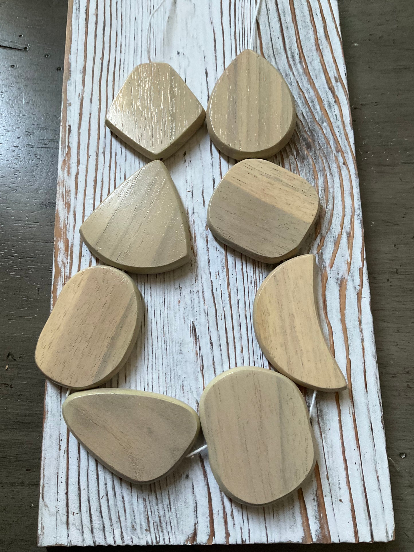 Mixed Shape TKW Wood (27928)