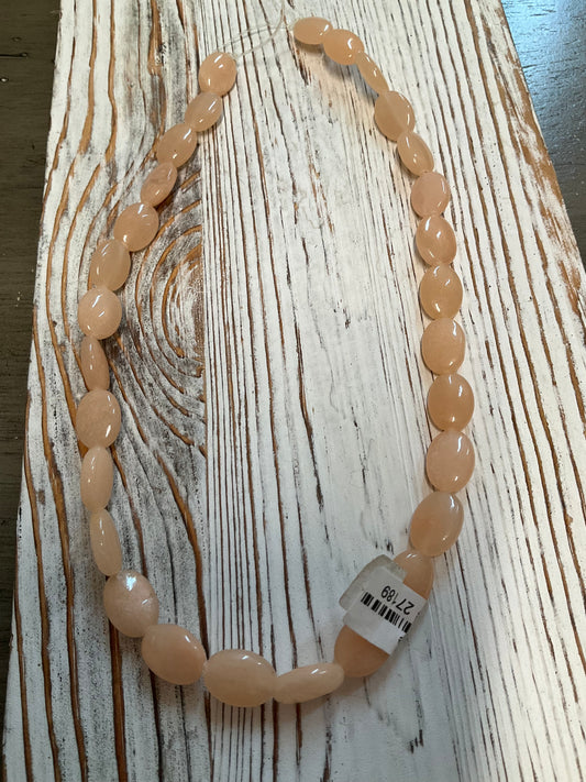 16mm Peach Oval Jade (27189)