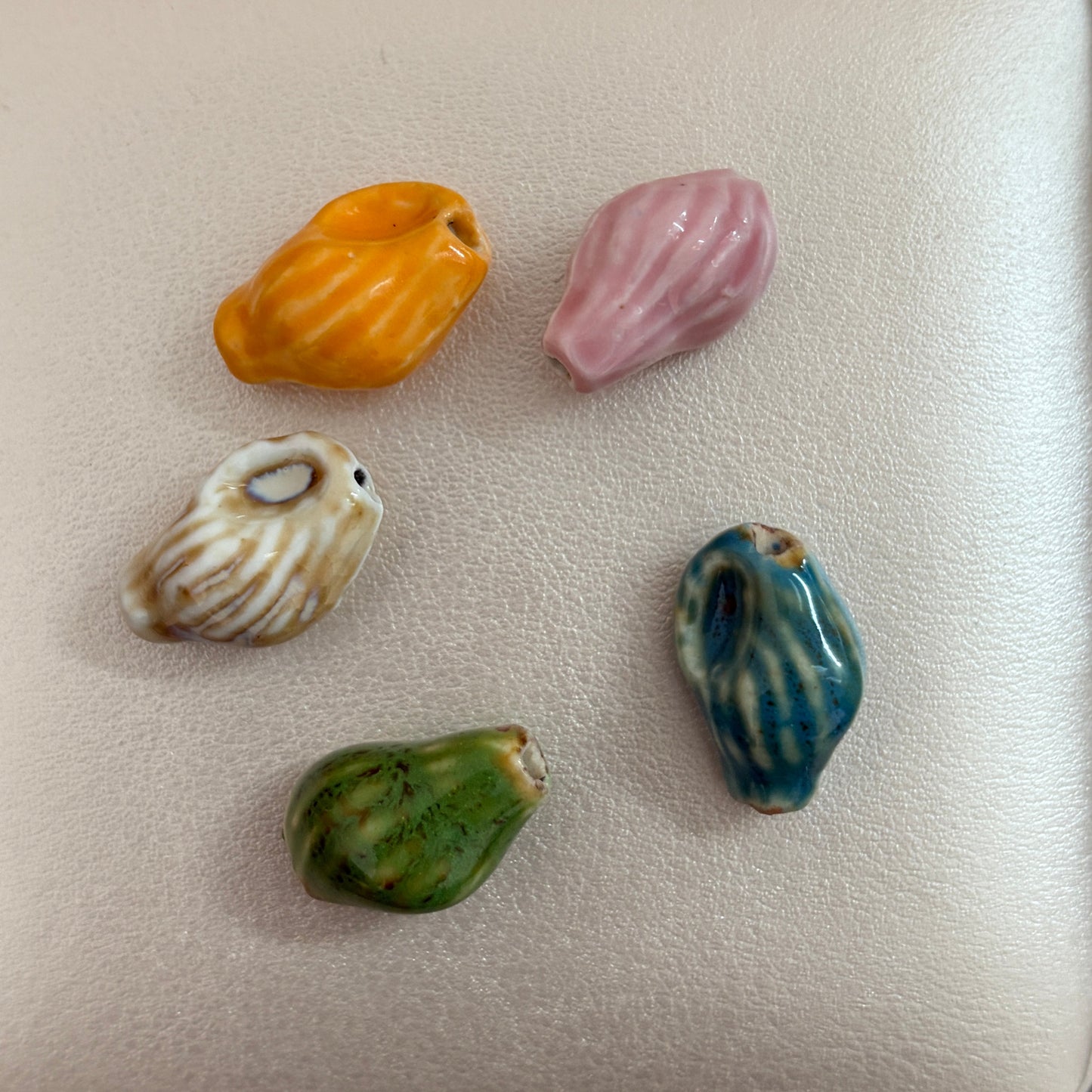 Ceramic Multicolor Shell Strand