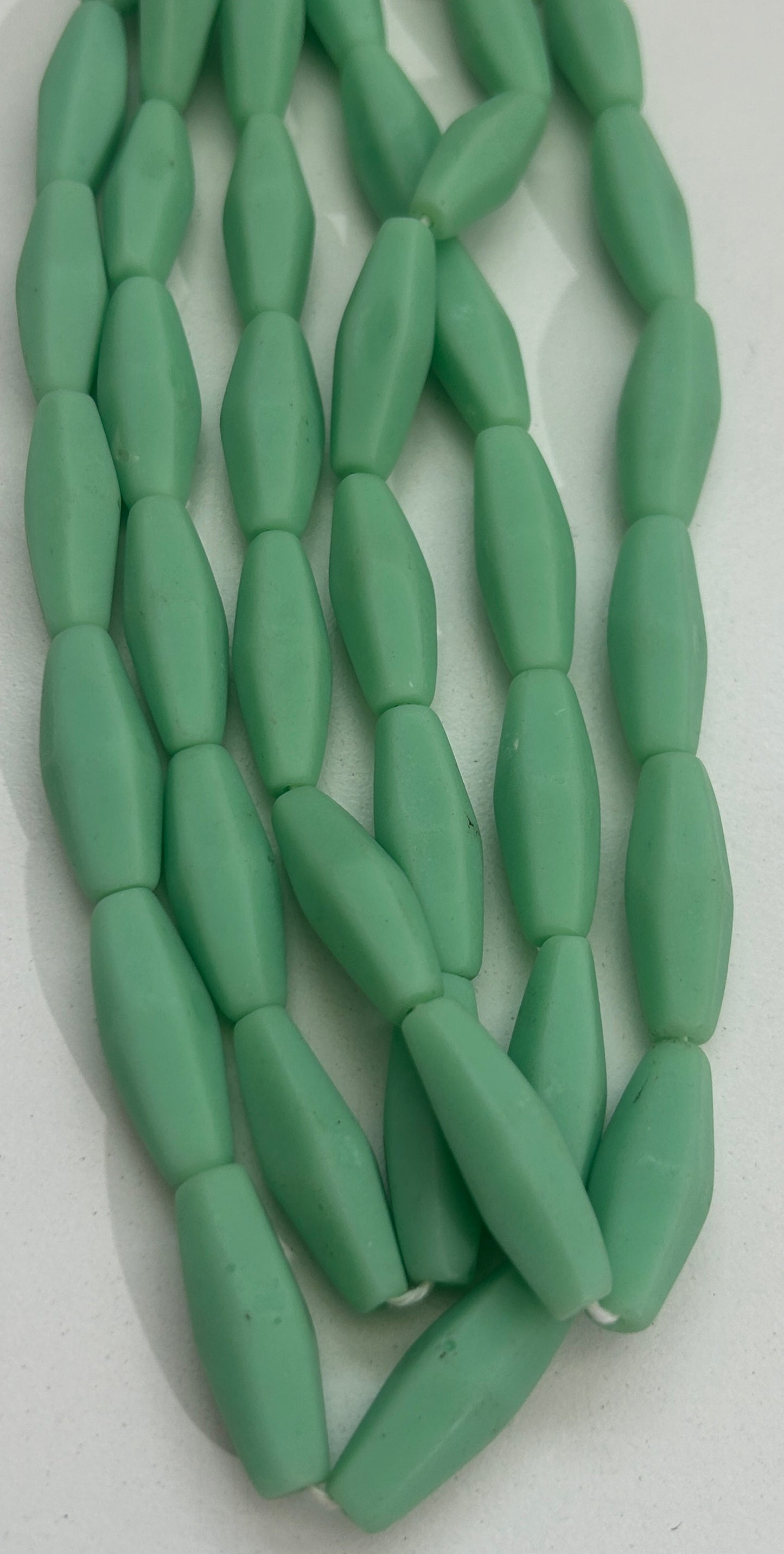 10x30mm Long Bicone Resin  31158