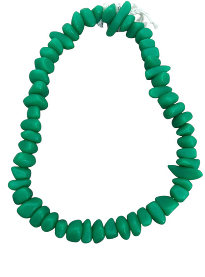 Irregular Resin Chips (27913)