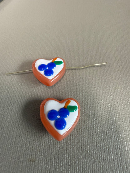 25x25mm Lampwork Fruit Heart (29129)