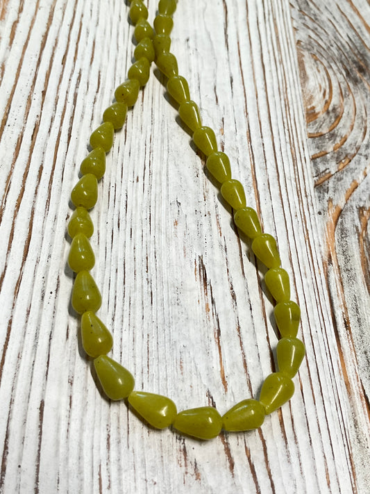 9mm Olive Green Jade Drop (25415)