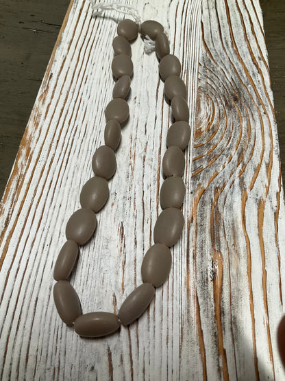 18mm Oval Resin (27909)