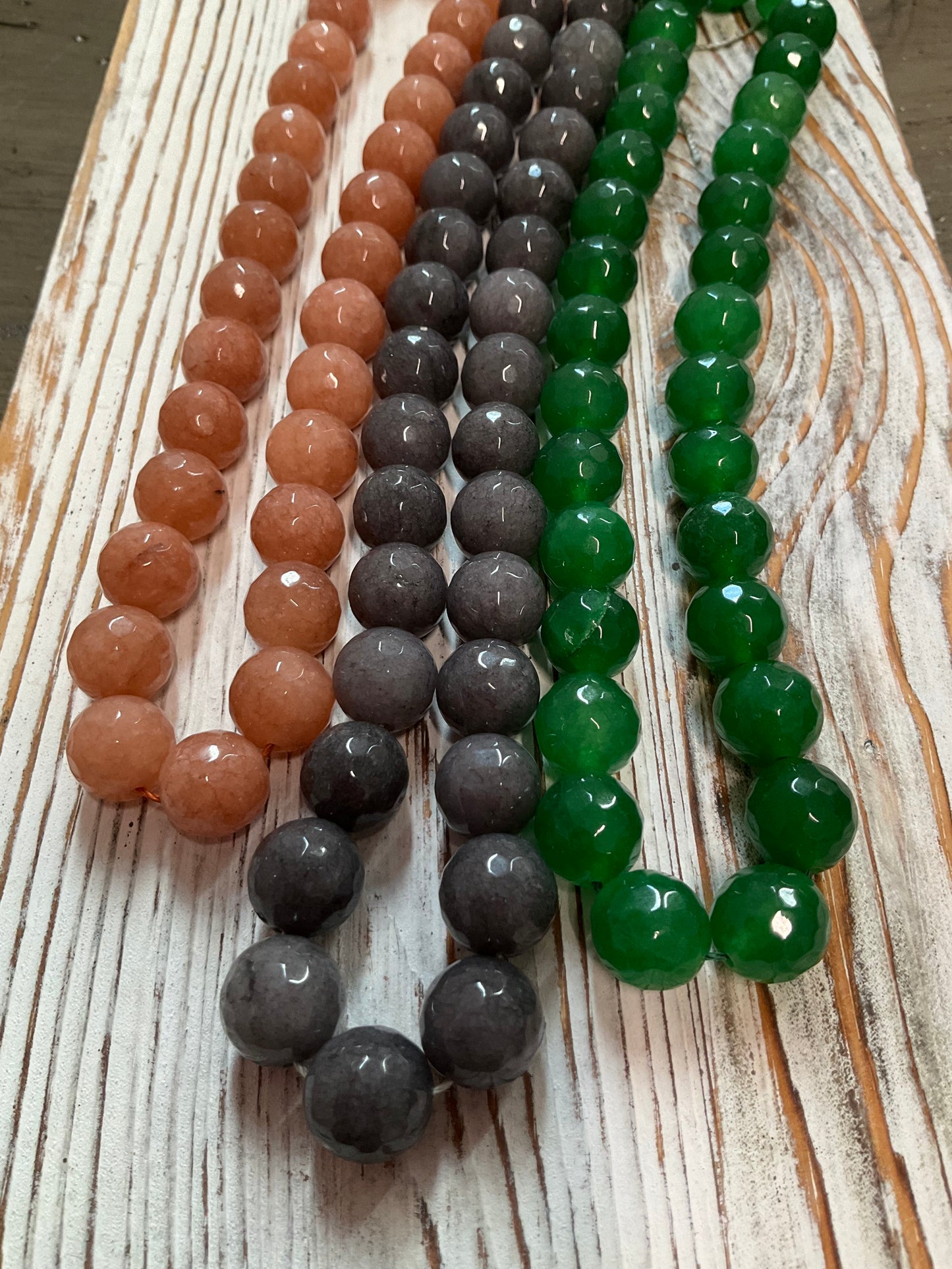 12mm Faceted Jade Round (24209/24210/28264)