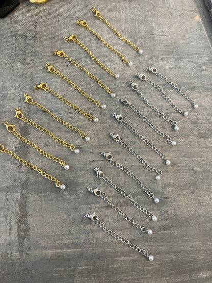 Necklace or bracelet extensors