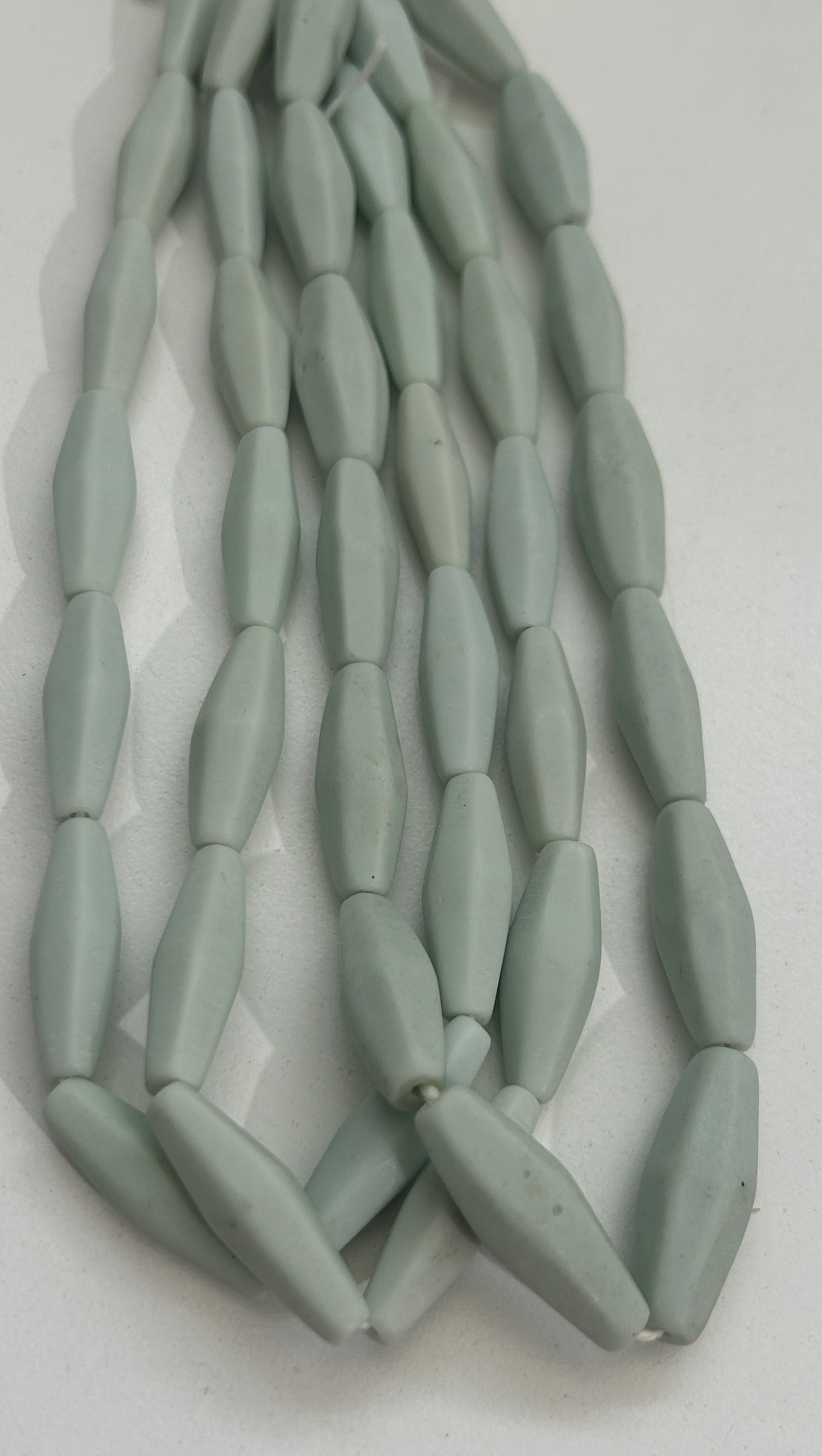 10x30mm Long Bicone Resin  31158