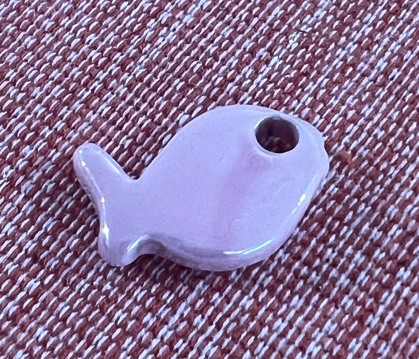 Approx 28mm Enamel Ceramic Fish 27961
