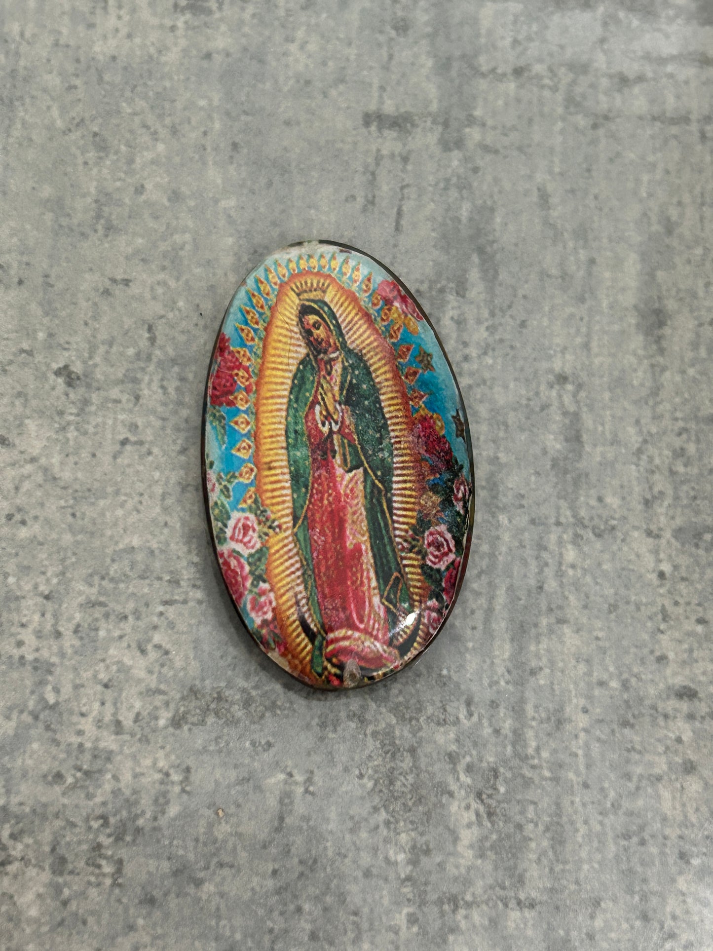 Oval Virgen Guadalupe Pendant (30323)