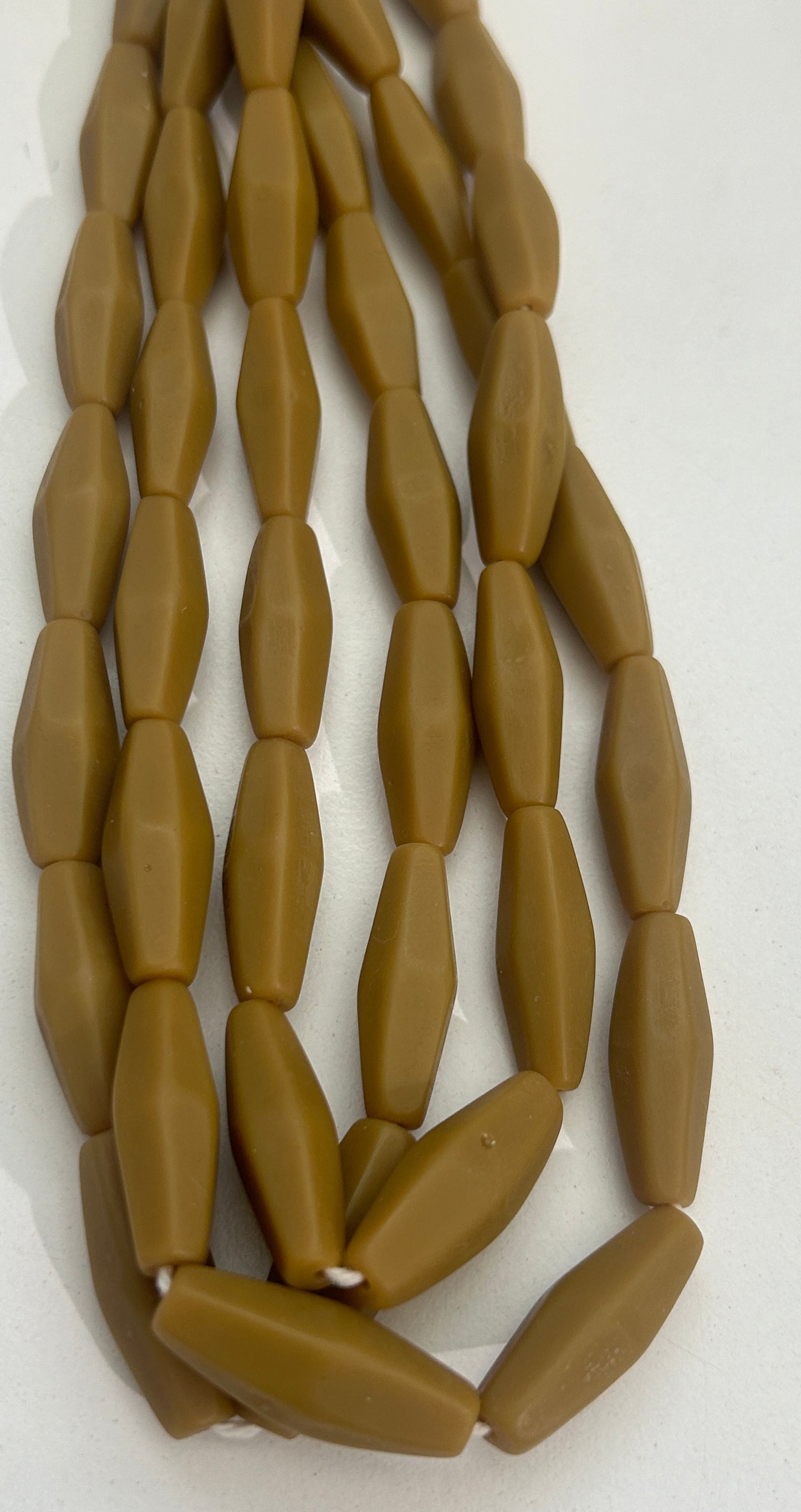 10x30mm Long Bicone Resin  31158