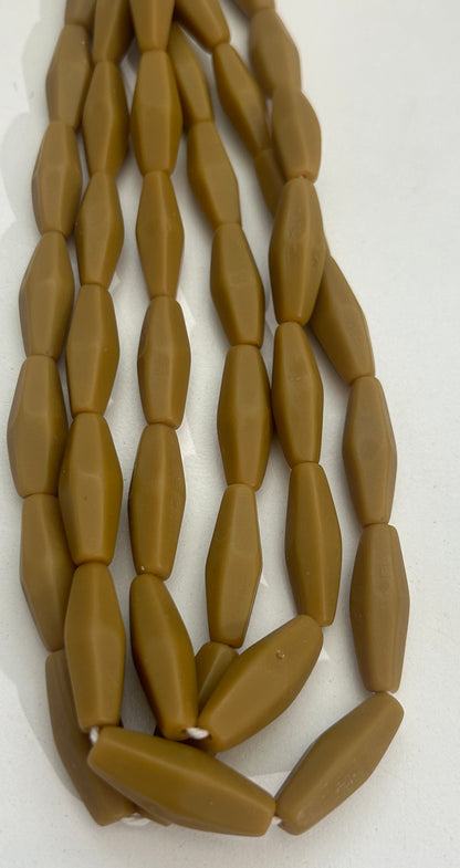10x30mm Long Bicone Resin  31158