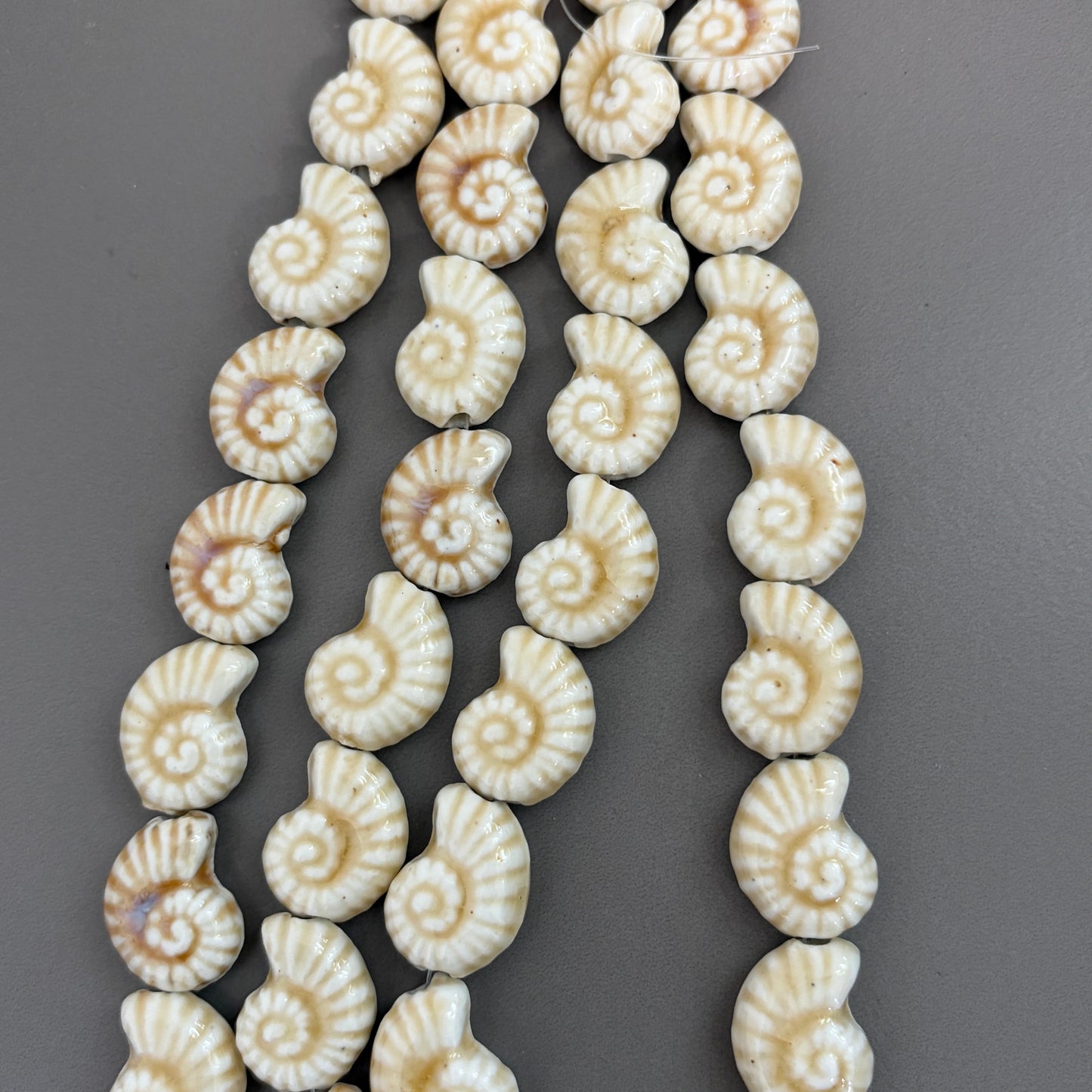 Ceramic Sea Shell Strand