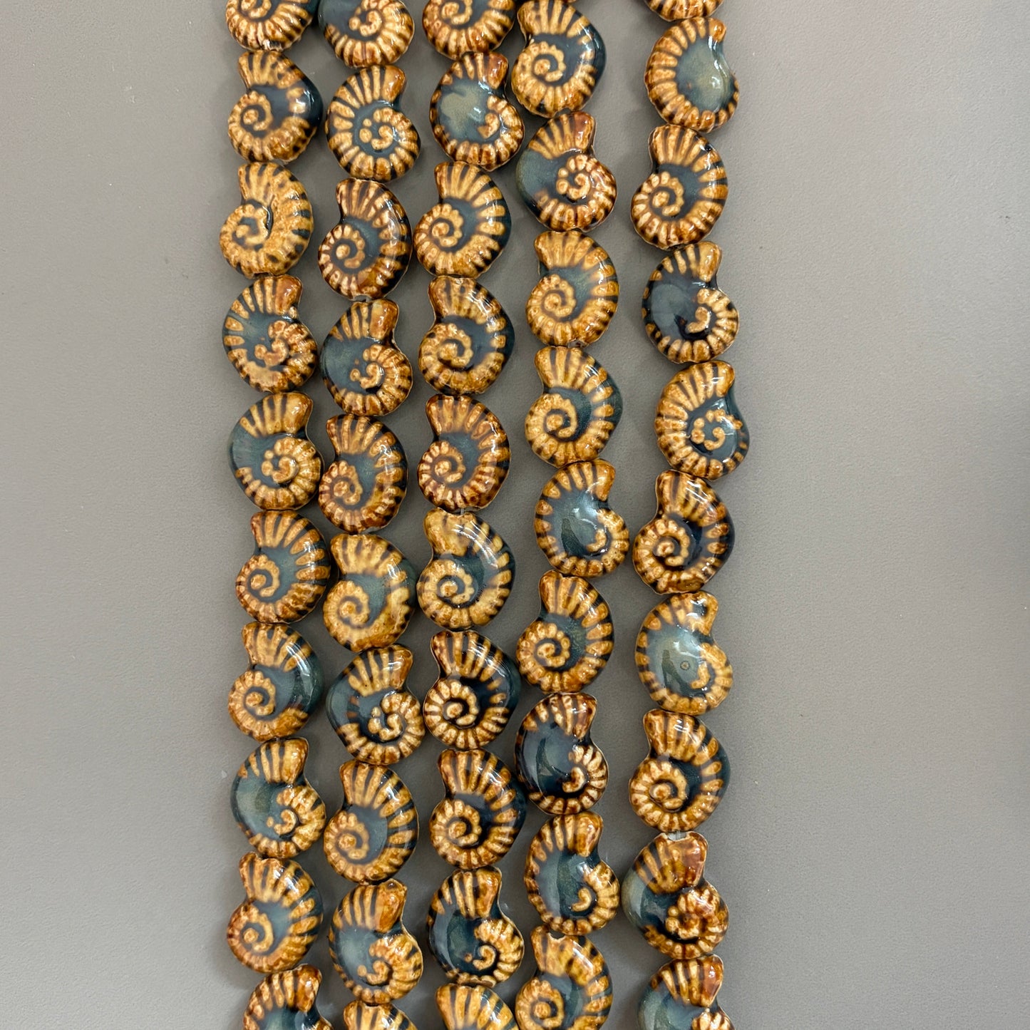Shell Ceramic Strand