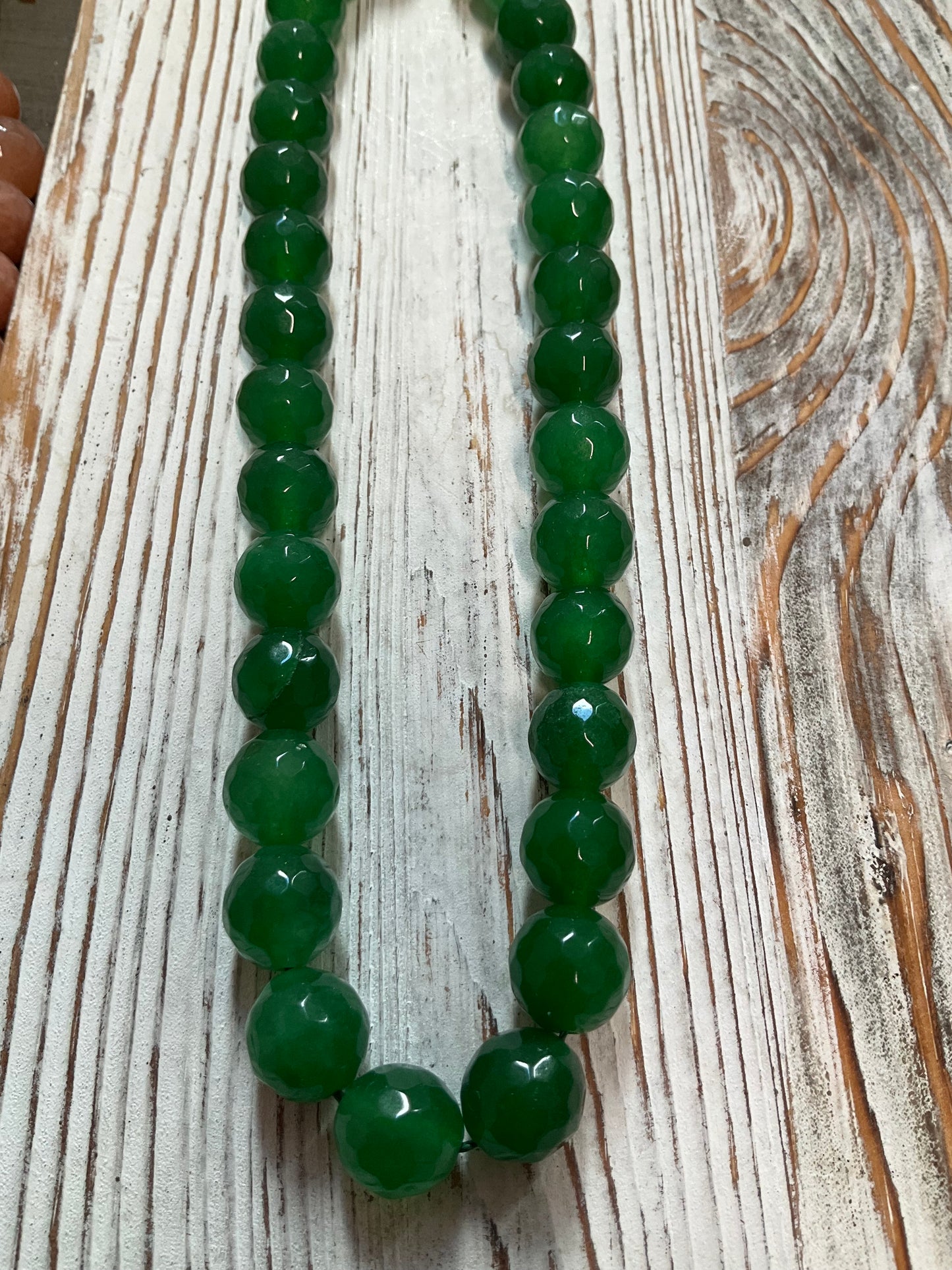 12mm Faceted Jade Round (24209/24210/28264)