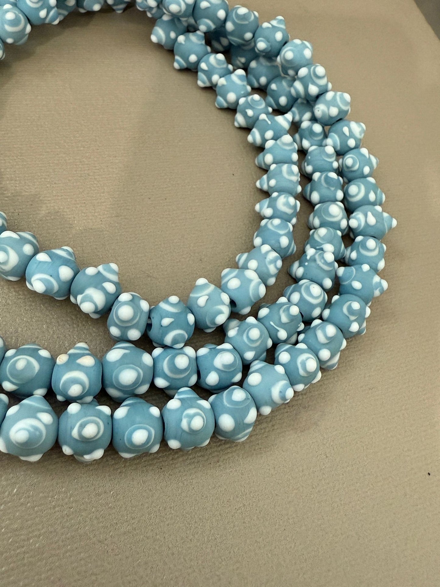 Solid Color White Dotted lampwork Strand l(30160)