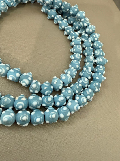 Solid Color White Dotted lampwork Strand l(30160)