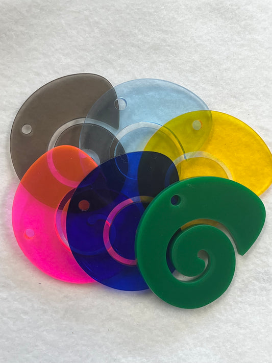 67mm Acrylic Snail Dif. Colors 31175