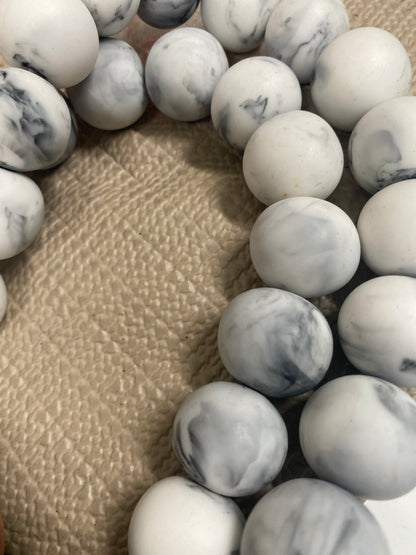 23mm Round Resin