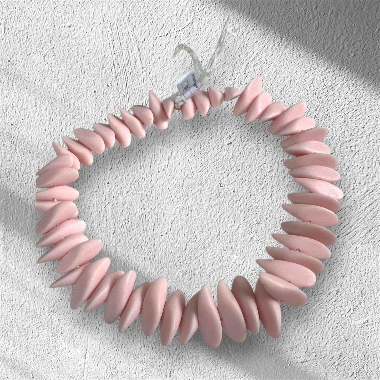 Irregular Resin Dagger Strand (29920)