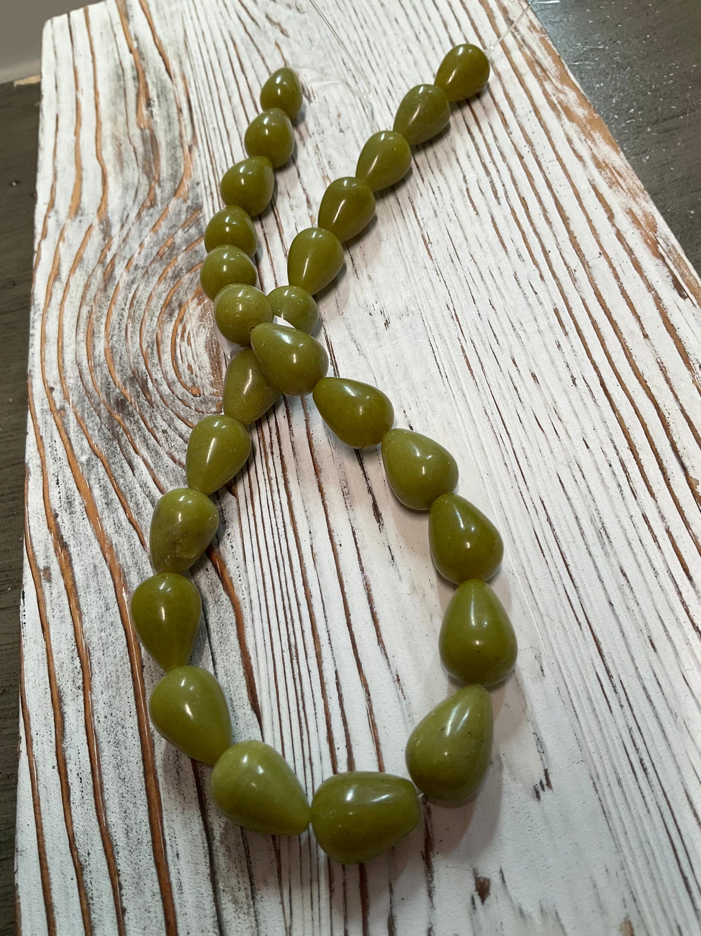 16mm Drop Jade Strand (27254)