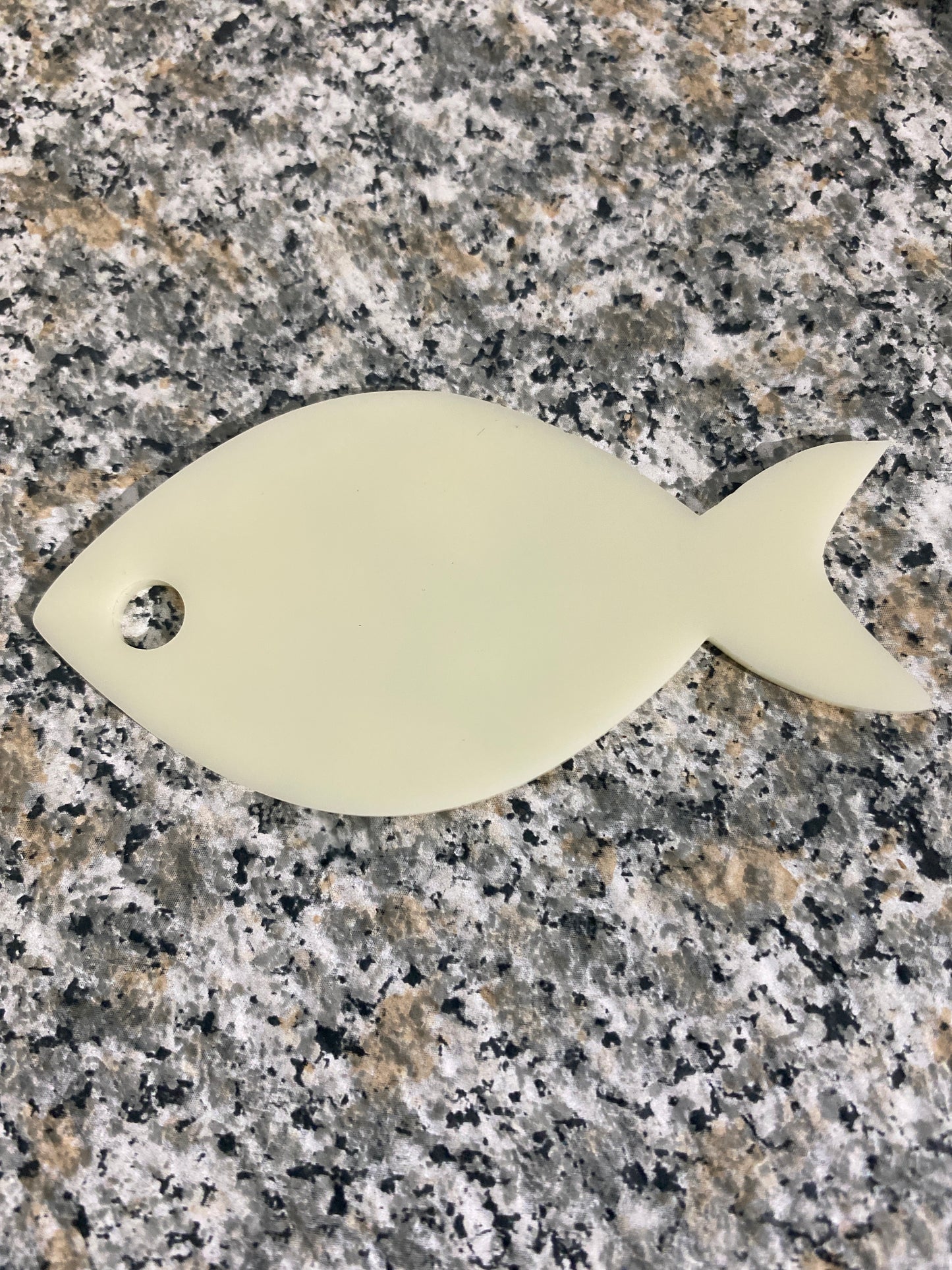 75mm Acrylic Fish Diff. Colors 31173