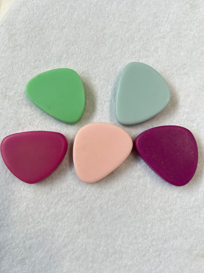 40mm Side Irreg Resin Loose (30063)