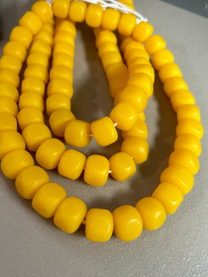 11mm Resin Cube Strand (30206)
