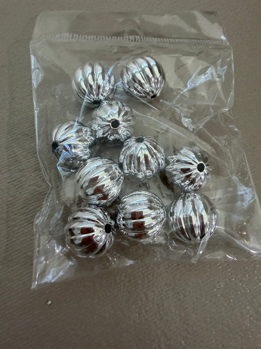 15mm Acrylic silver beads