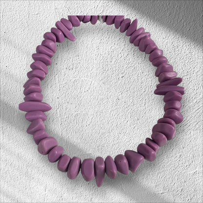 Irregular Resin Chips (27913)