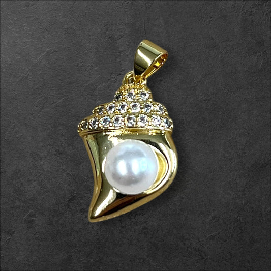 21mm Shell W/Pearl Pendant