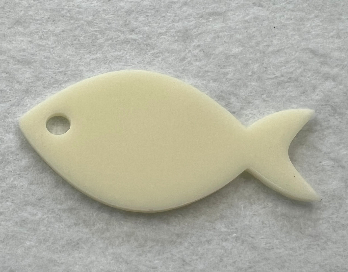 75mm Acrylic Fish Diff. Colors 31173