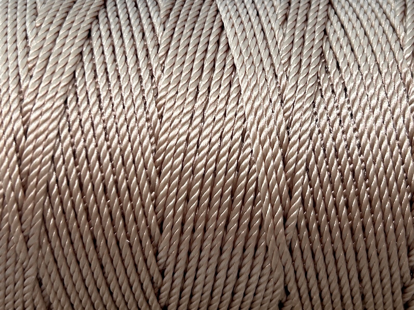 2mm nylon cord per roll 190 Yardas (29750)2mm