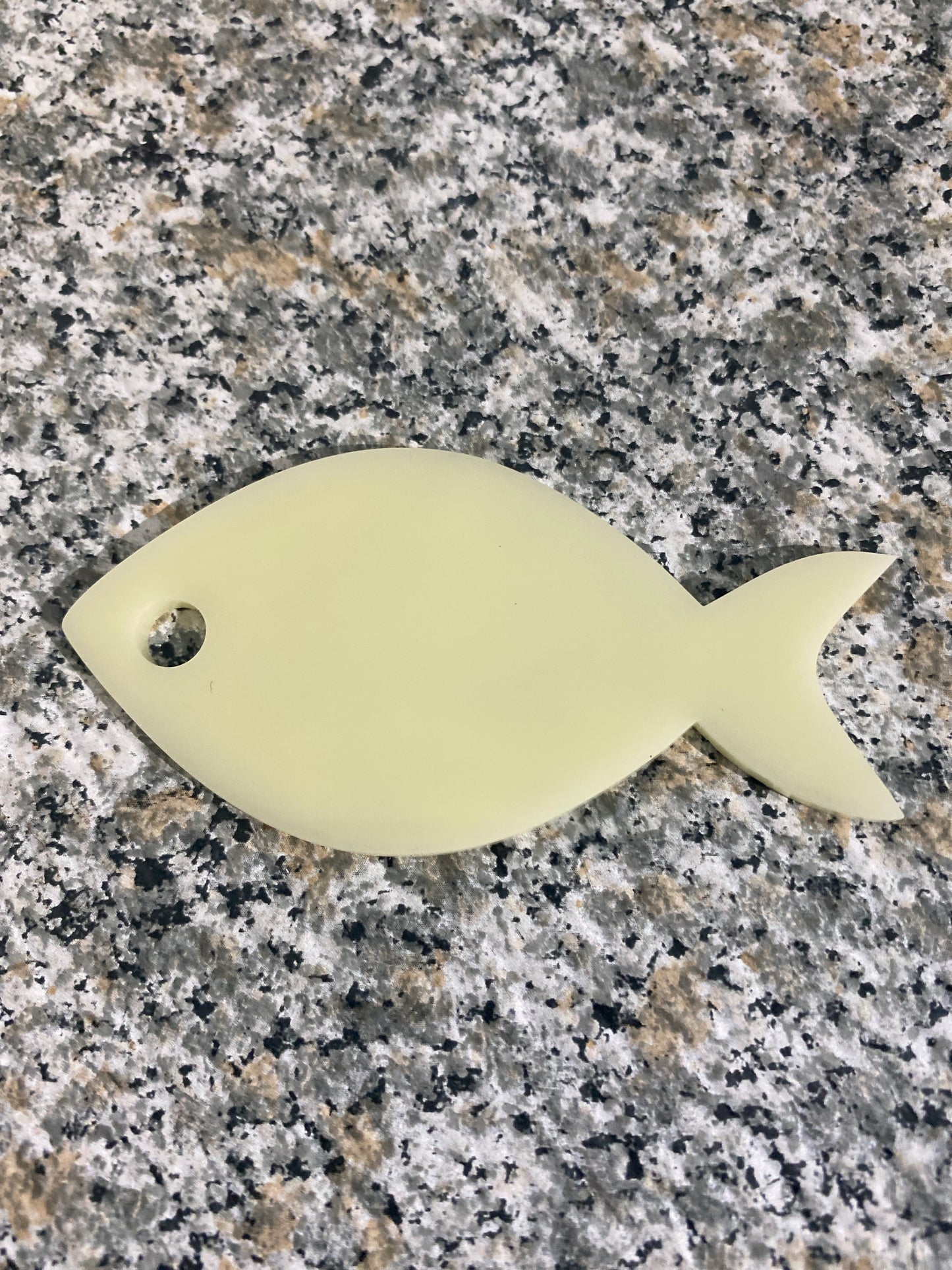 75mm Acrylic Fish Diff. Colors 31173
