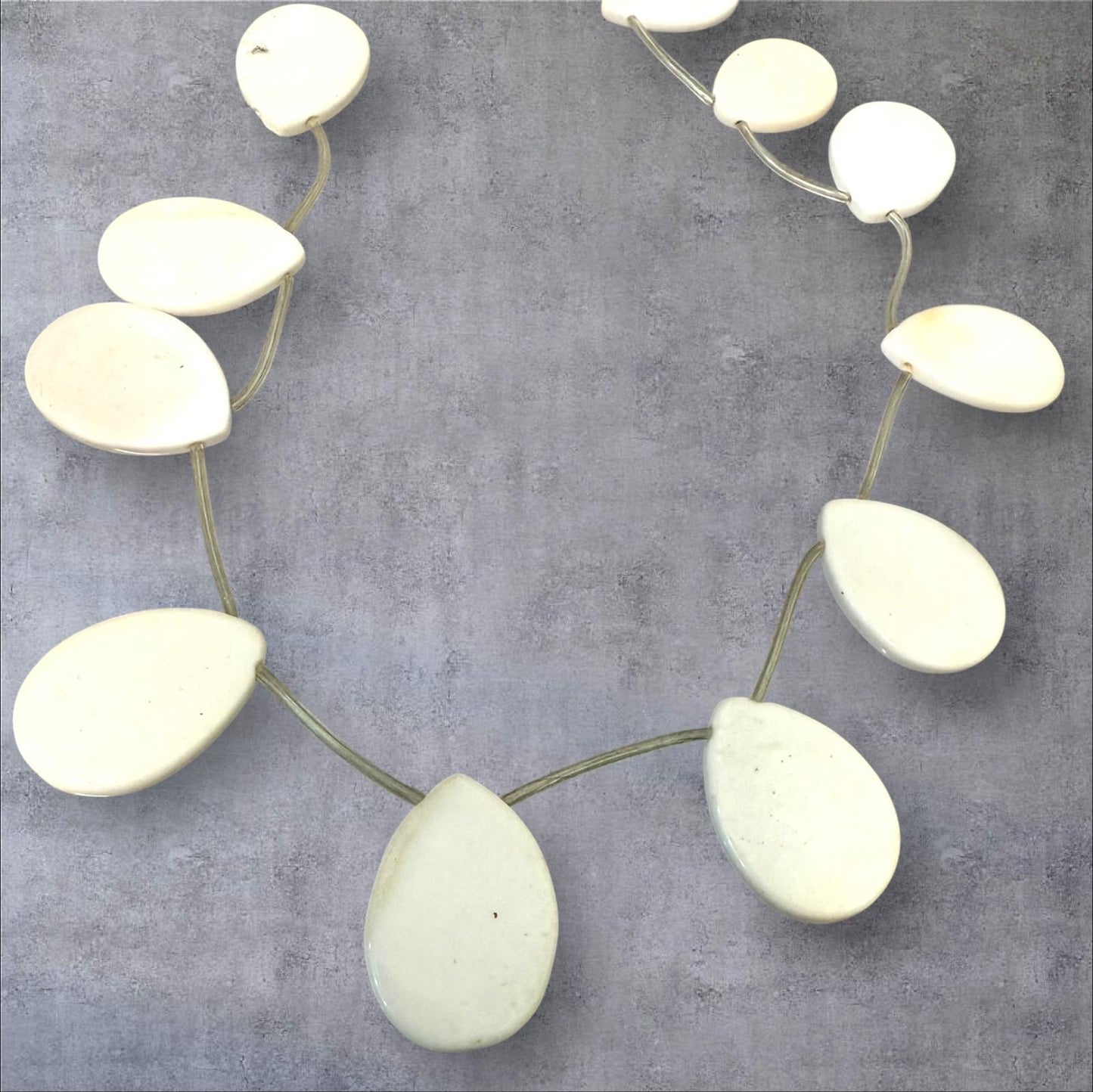 Approx 35mm Cream Jade Drop 29951