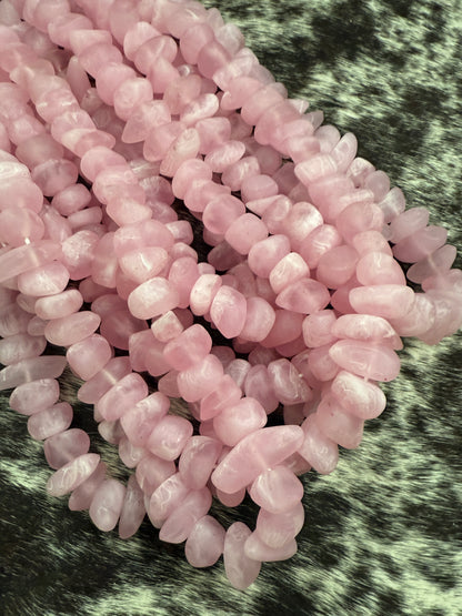 Irregular Resin Chips (27913)
