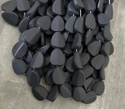 26mm resin strand(30076)16-17 pcs