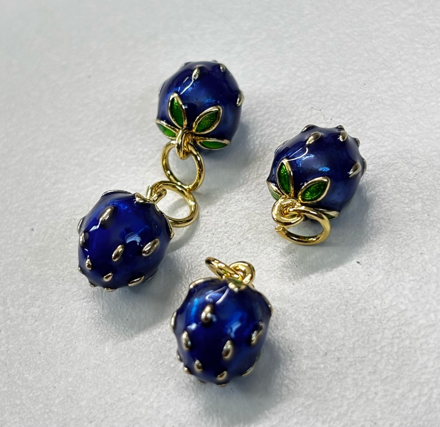 11mm Enamel Blueberry 18k Gold Plated (29209)