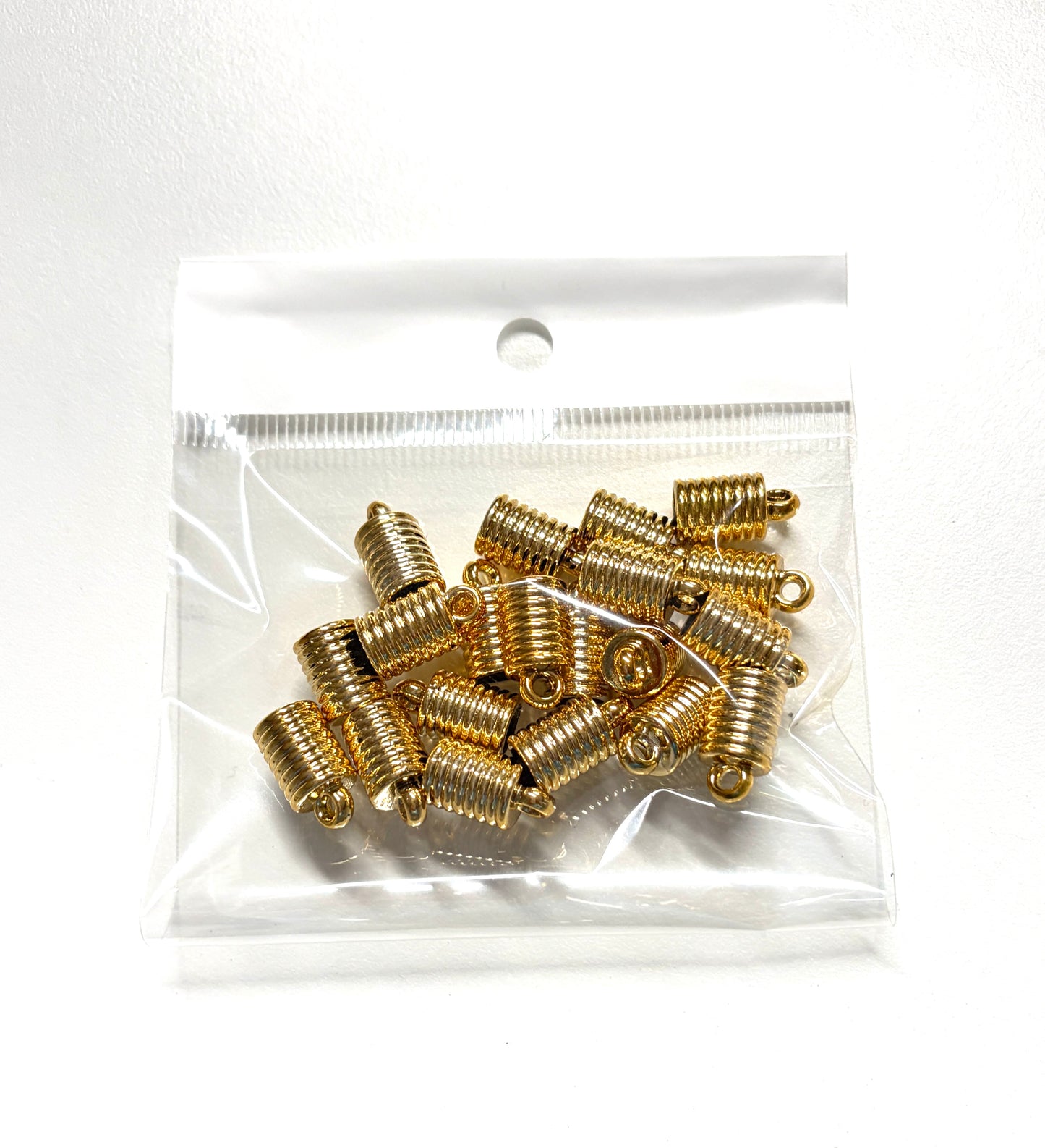 15mm Acrilyc Caps Qty 20 gold/silver