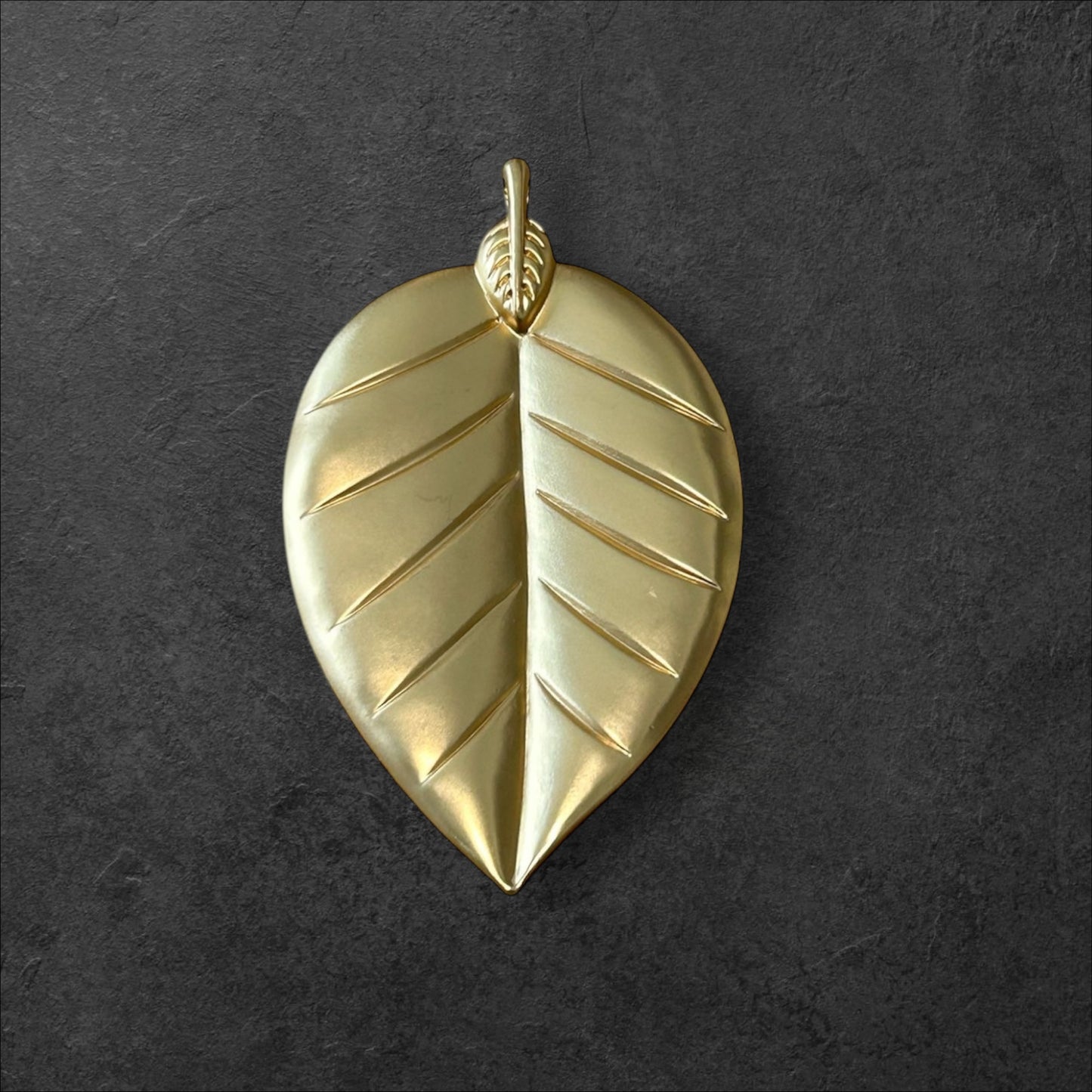 Matte charm