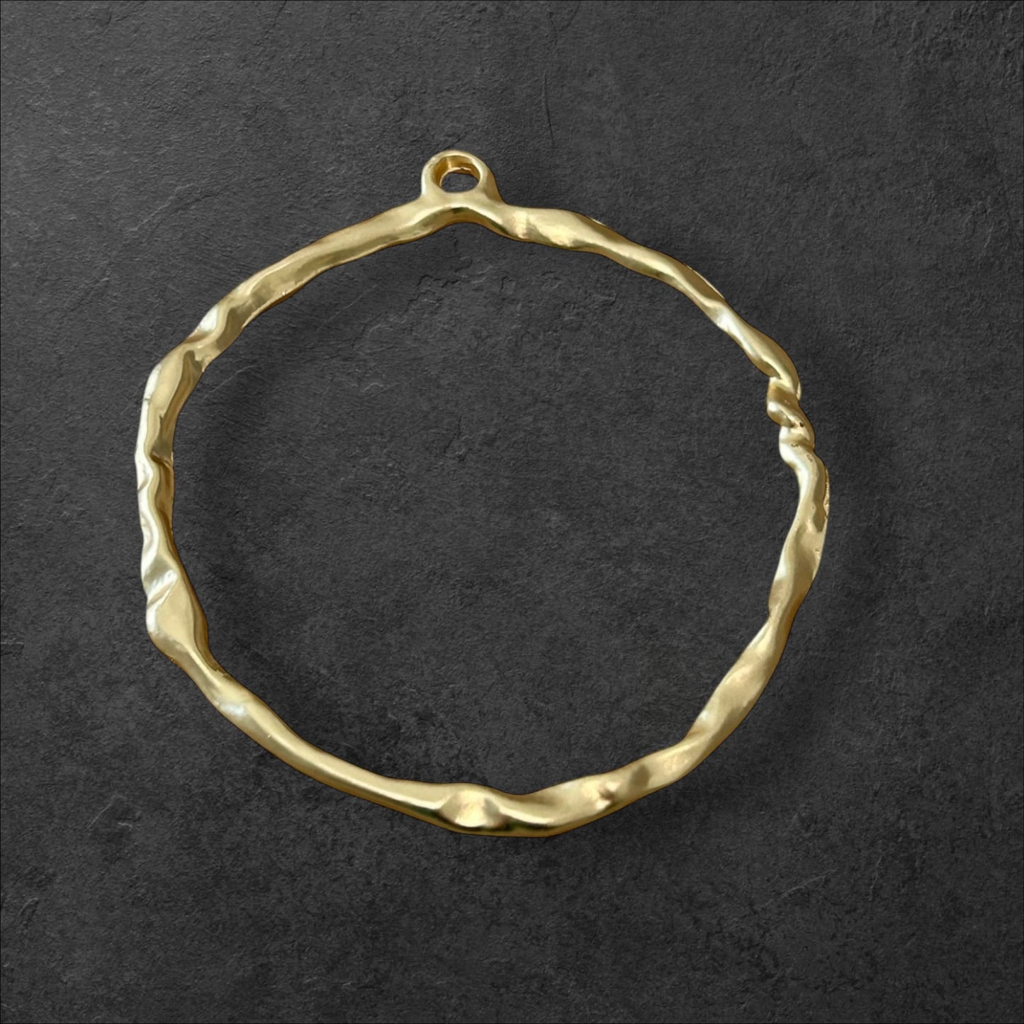 Matte charm