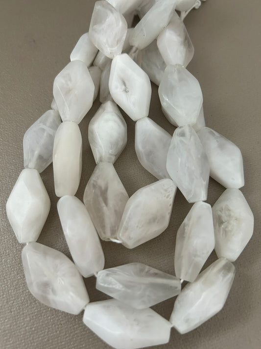 36mm Oval 3-Sided Resin Strand (30273)