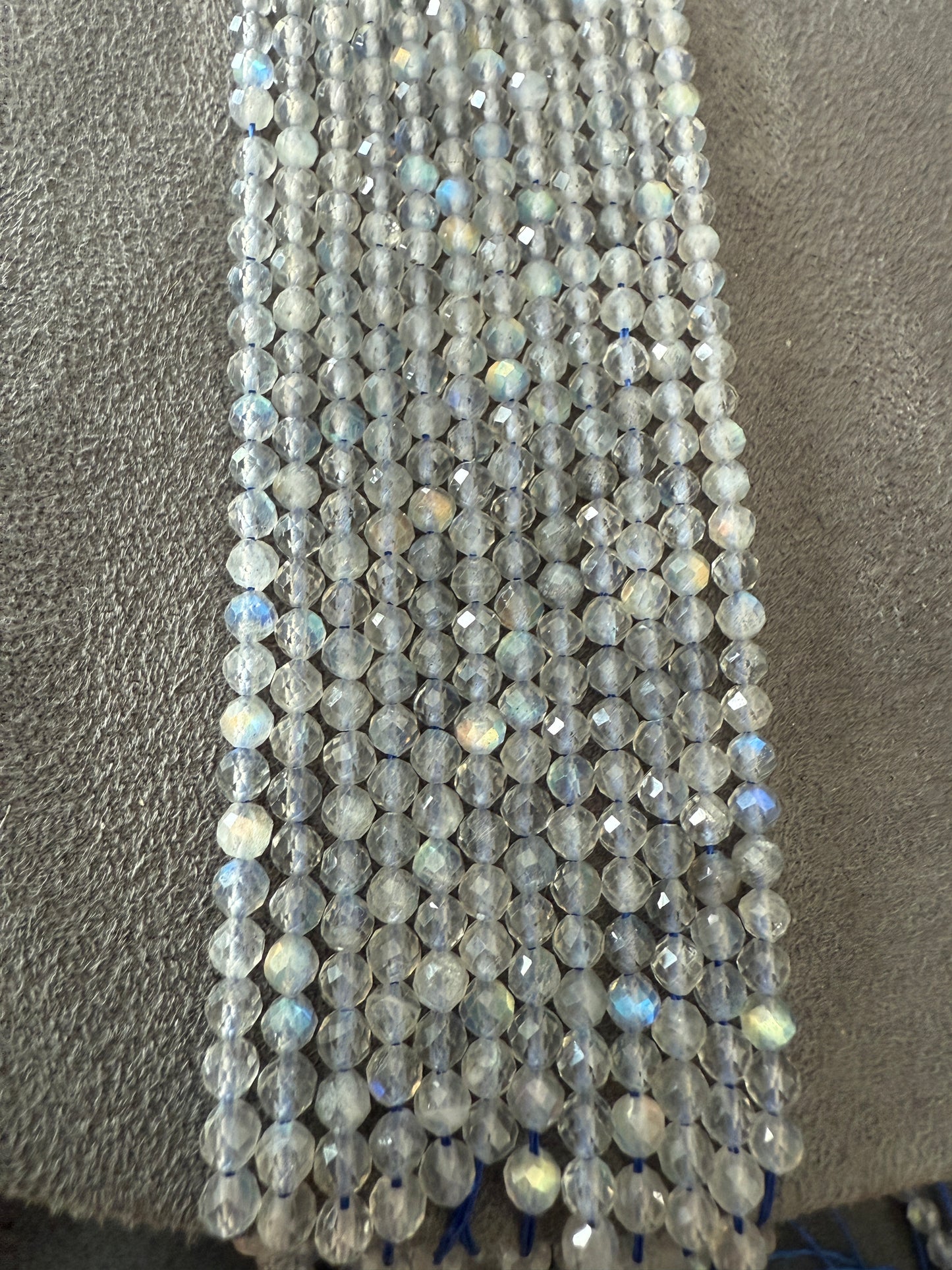 4mm labradorite strand