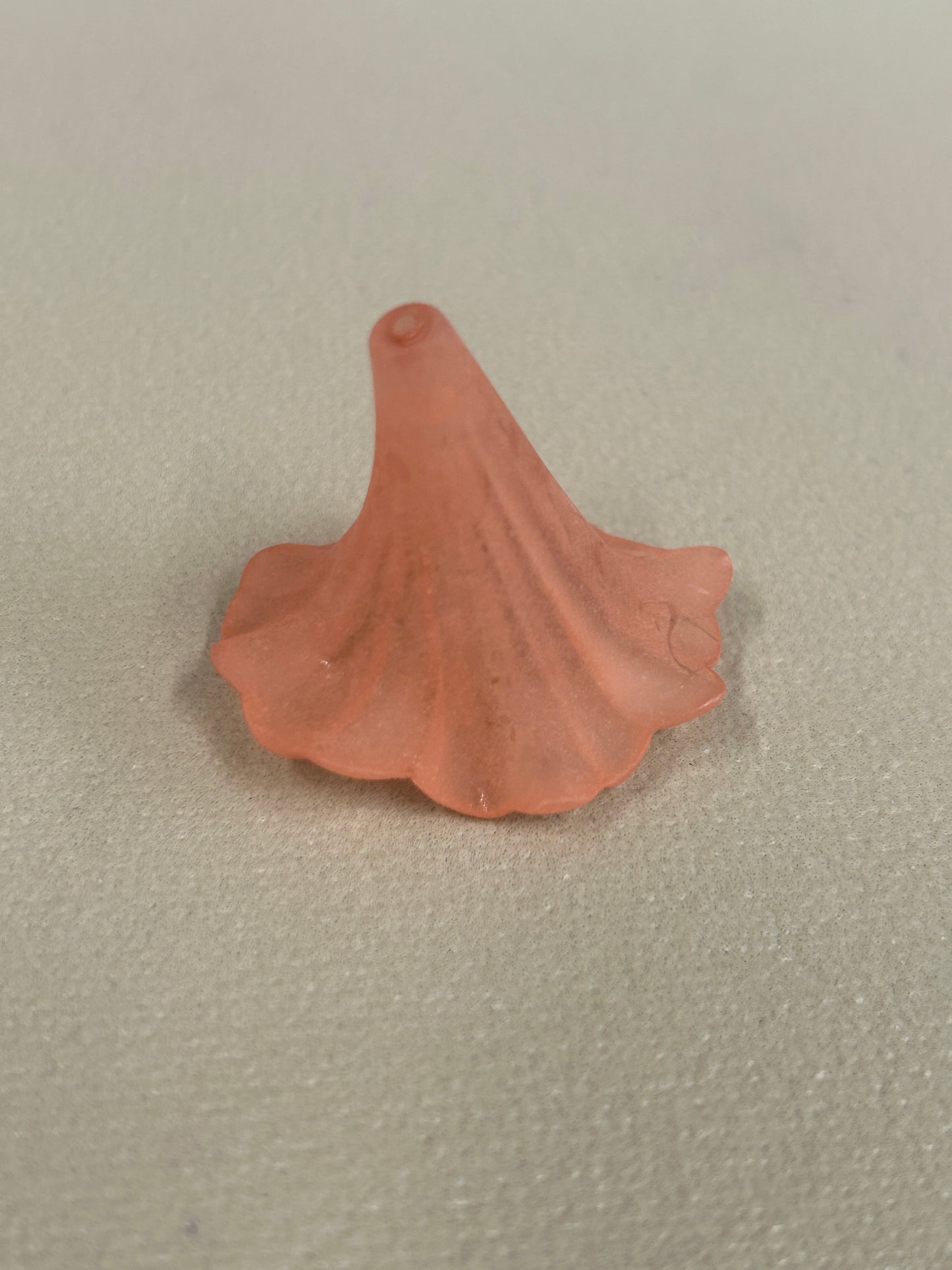 Lily Loose Resin Flower (29621)