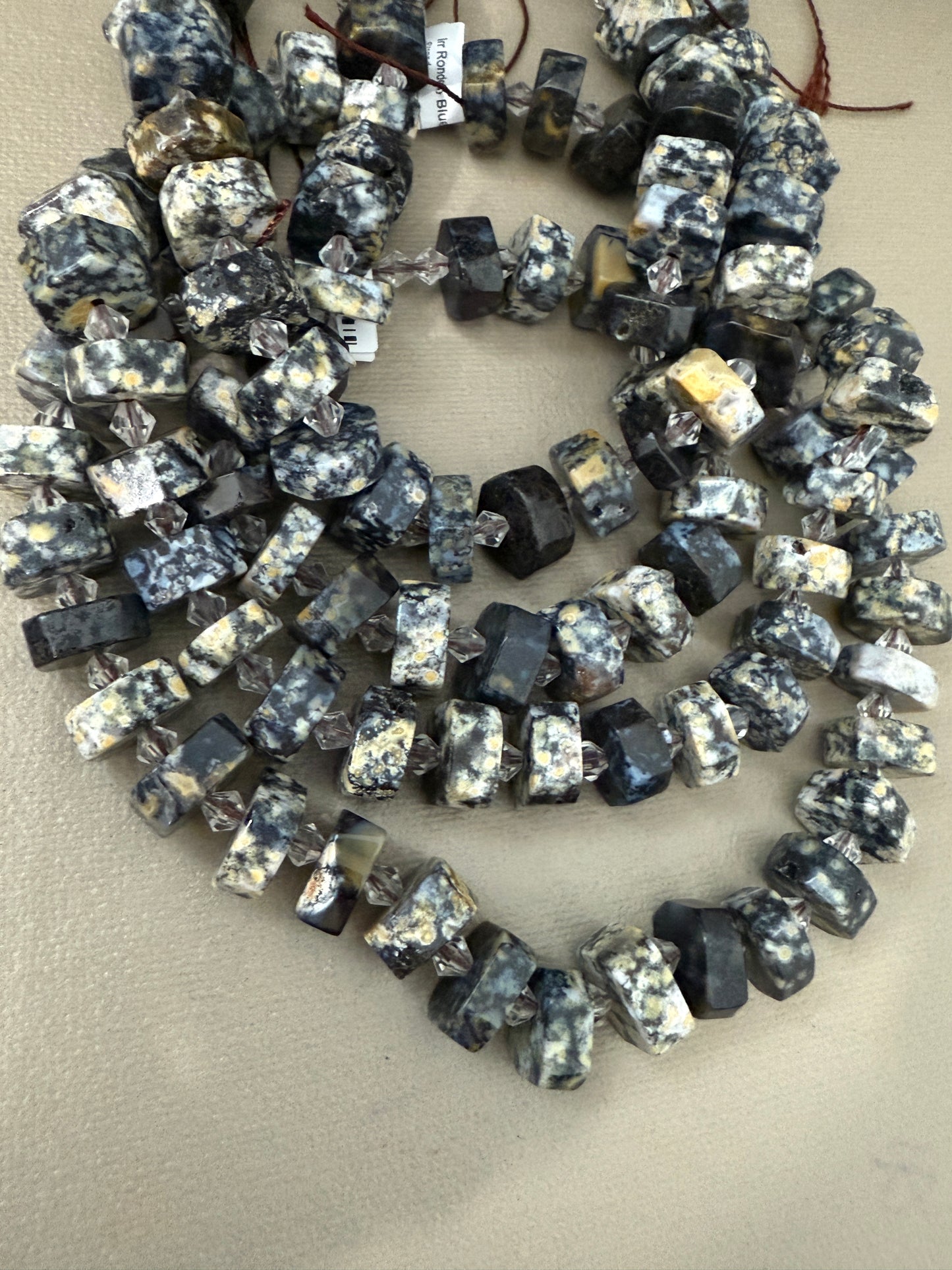 Irr Blue Ocean Agate Strand (30087)