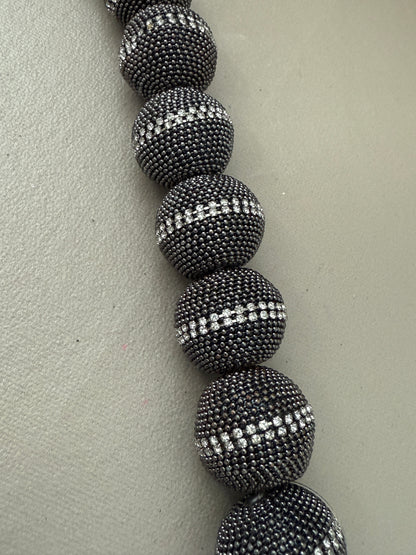 Two line rhinestine bead