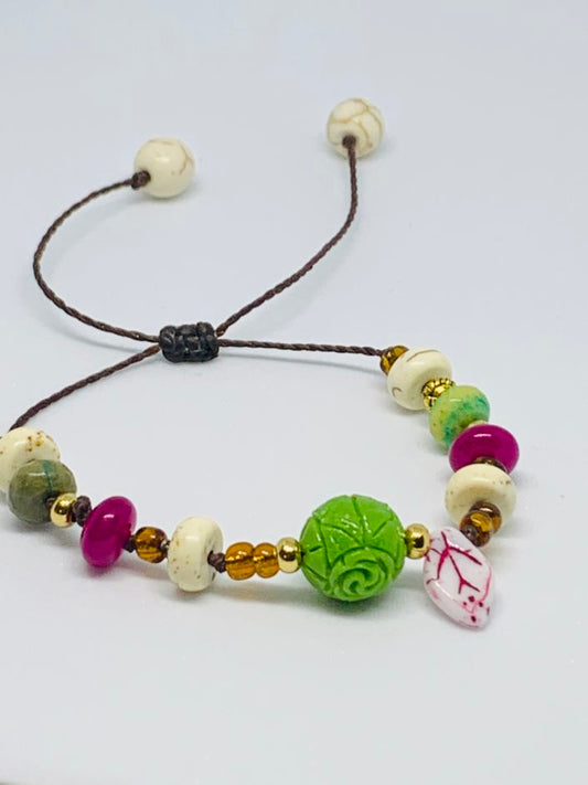 Taller: Pulsera con hoja en macramé (cierre)